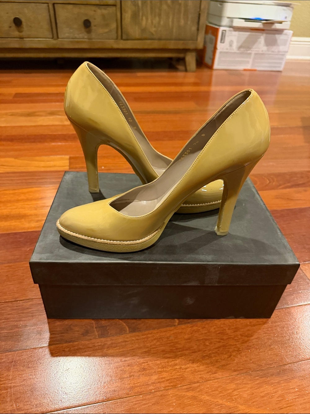 Gucci Mauve Patent Leather Platform Pumps